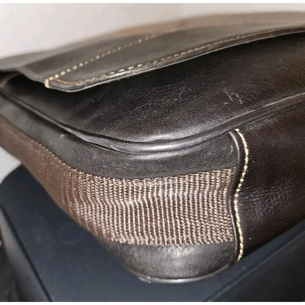 Wilsons Leather Shoulder Crossbody Brown Small Messenger Saddle Bag Travel Work